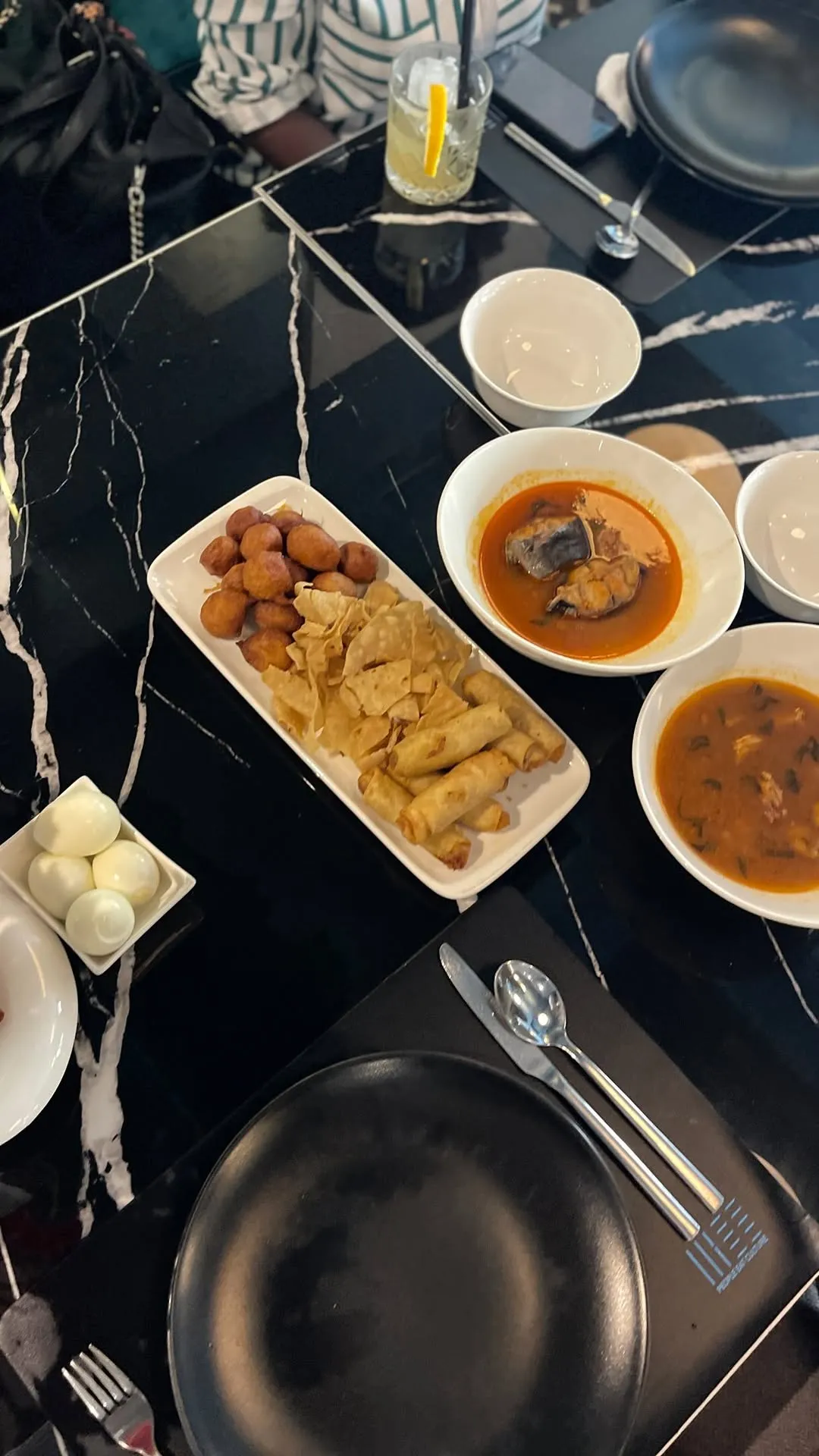 355 Restaurant and Lounge