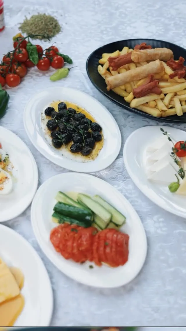 Bosphorus Restaurant and Cafe