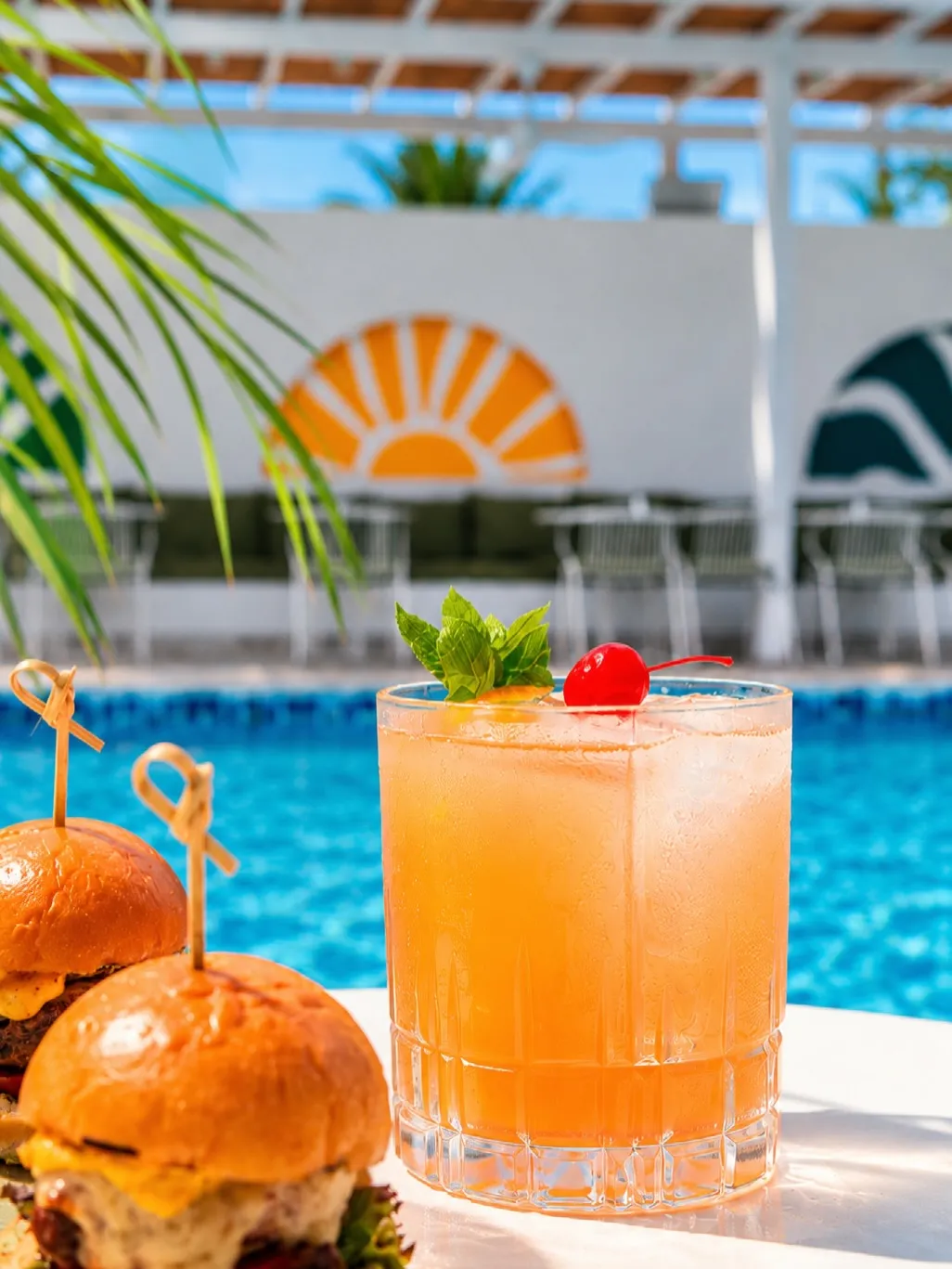 SOL Lounge Bar