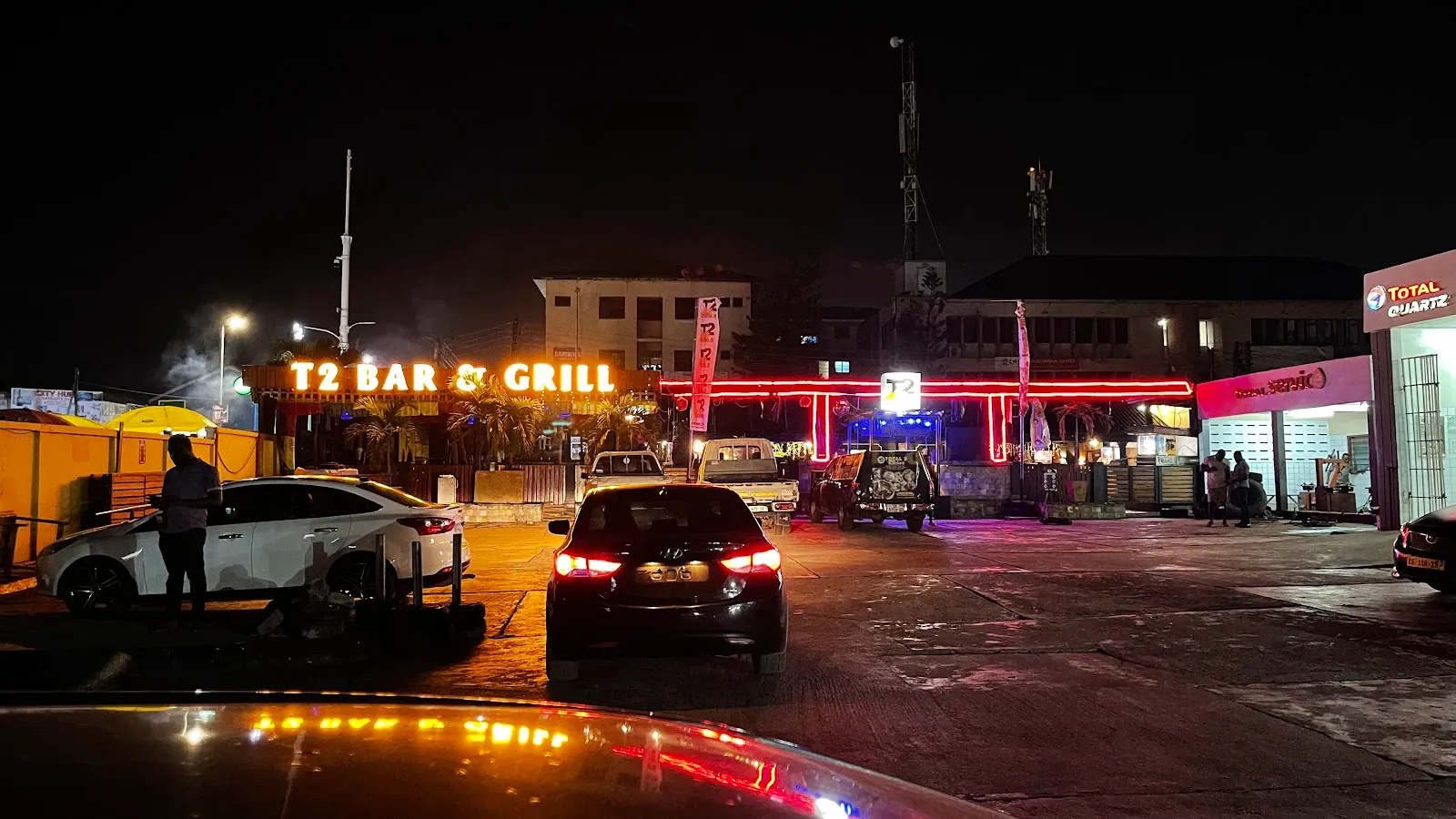 Total 2 Bar And Grill